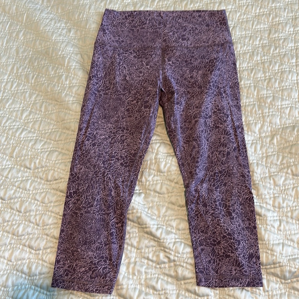 Women’s Lululemon Align Capri Pants